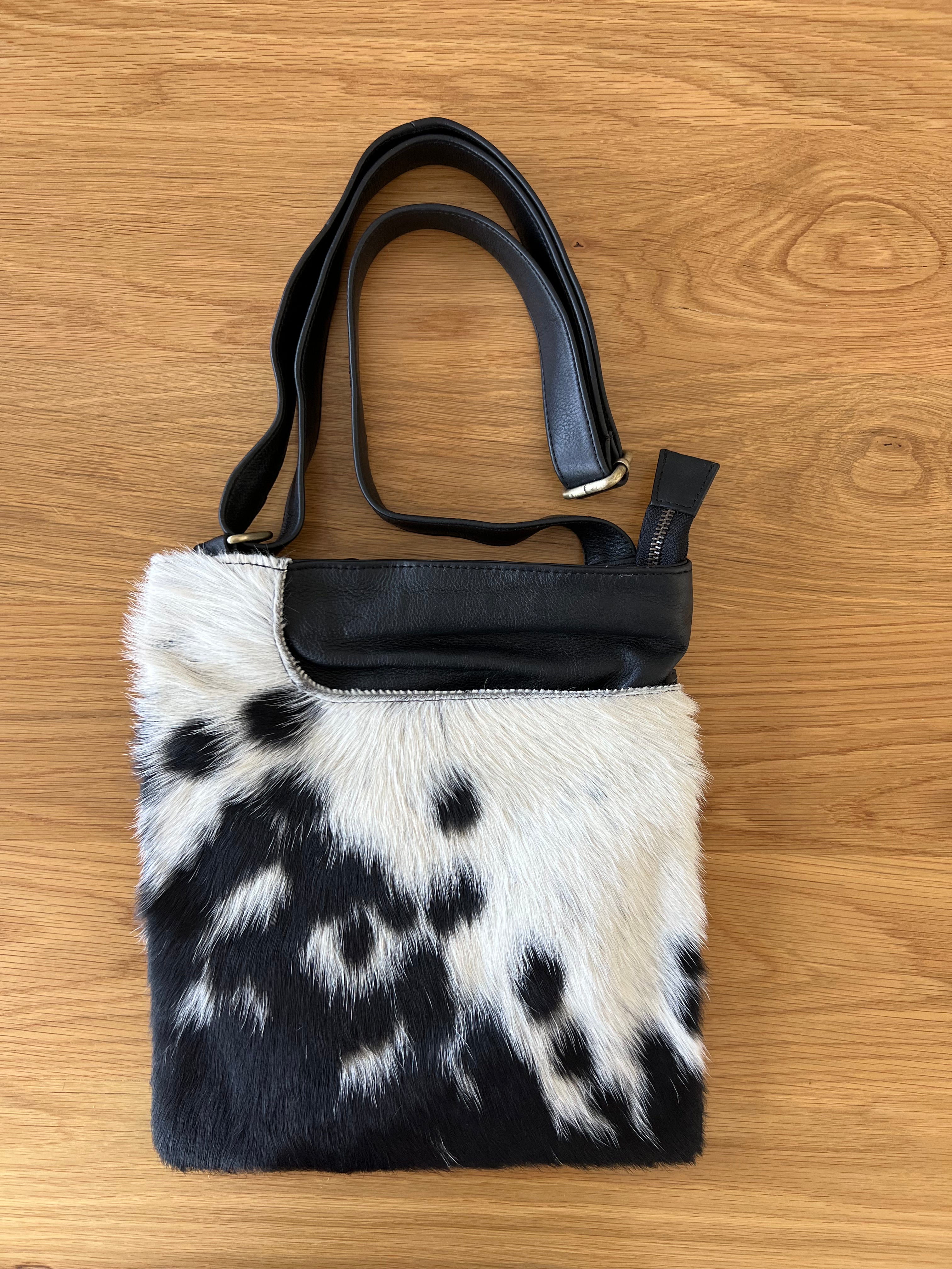 Cowhide Bag Brandy - Black 4