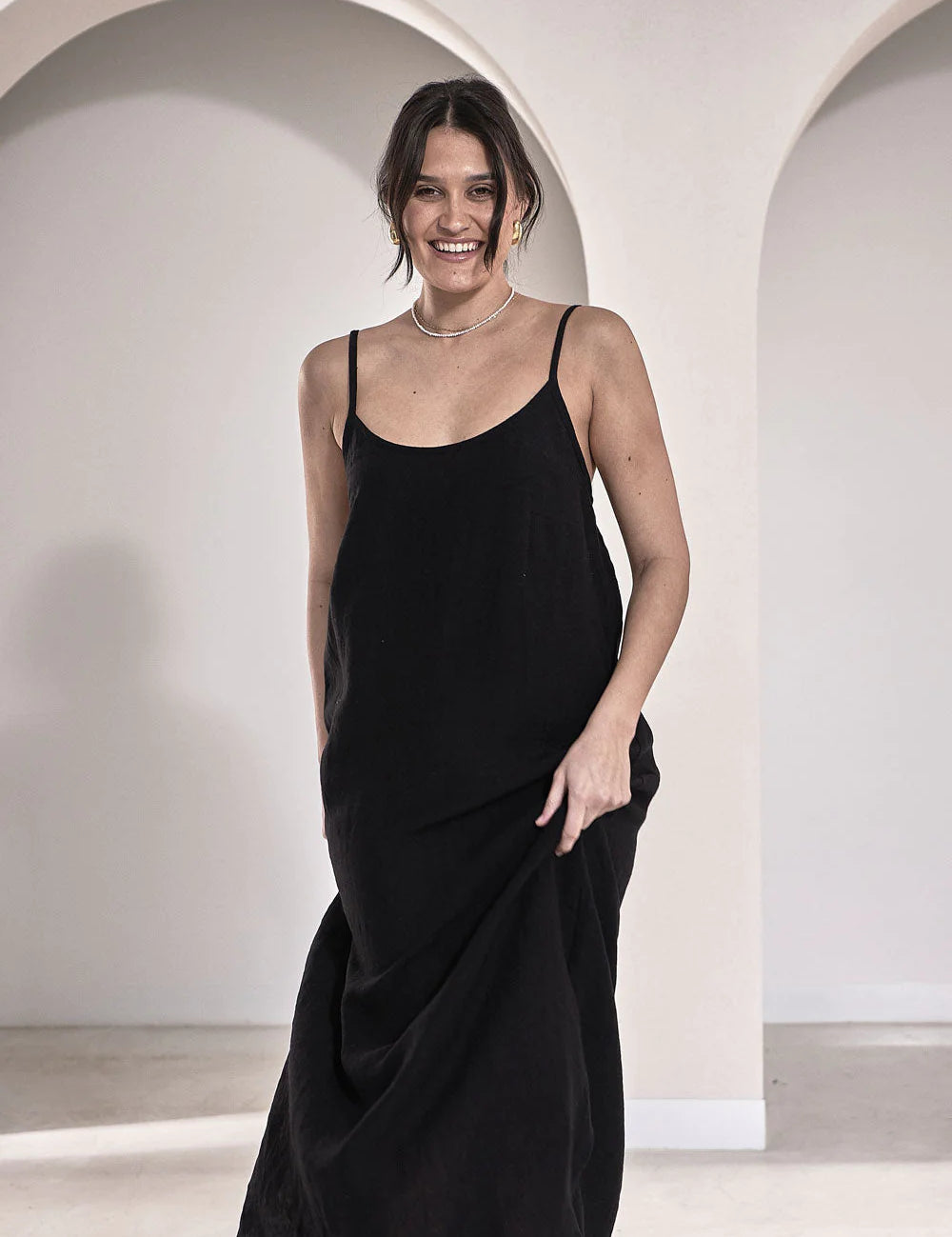 eadie-lifestyle-midi-linen-slip-dress-black-928484_jpg.webp